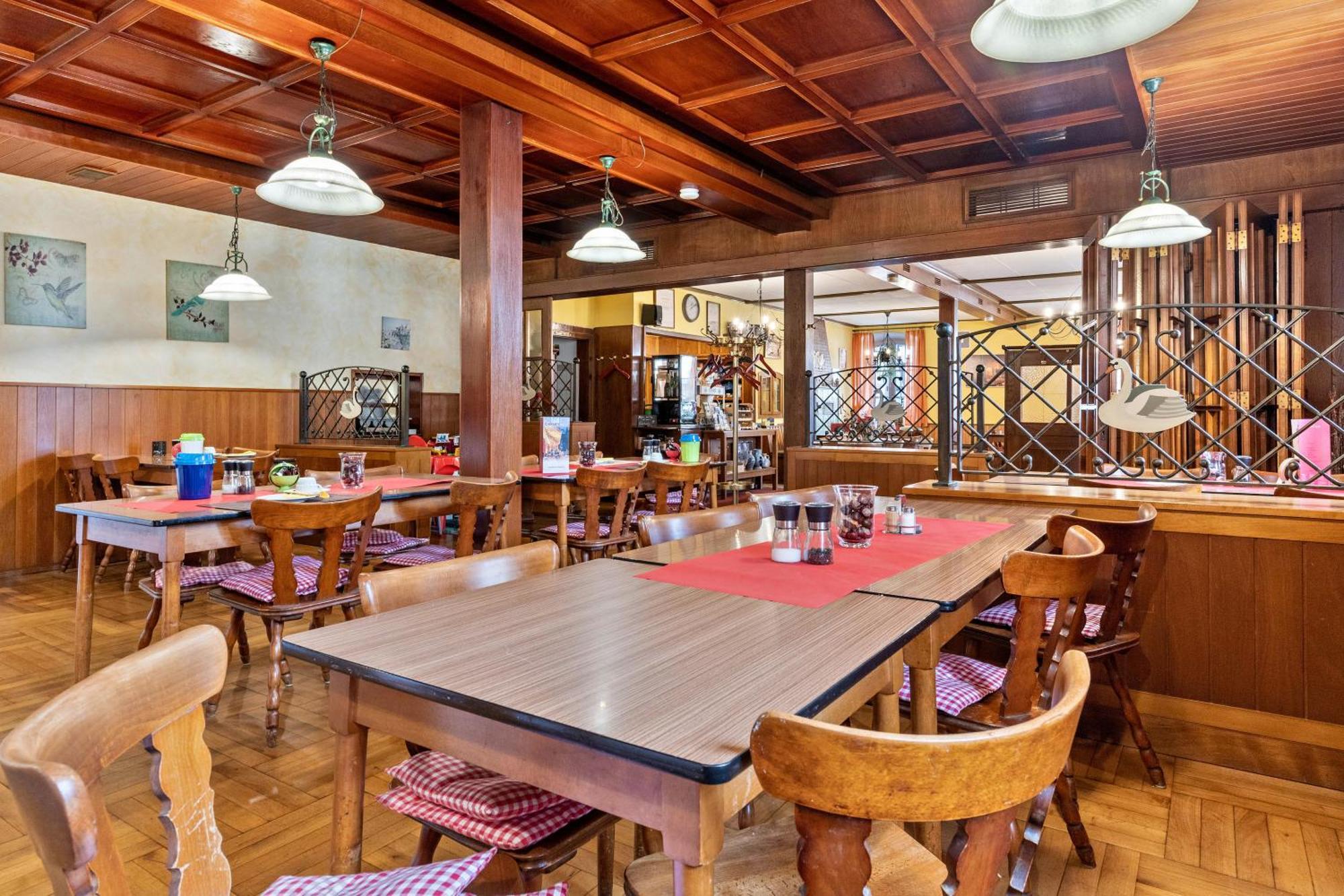 Gasthaus zum Schwanen Oberkirch  Exterior foto